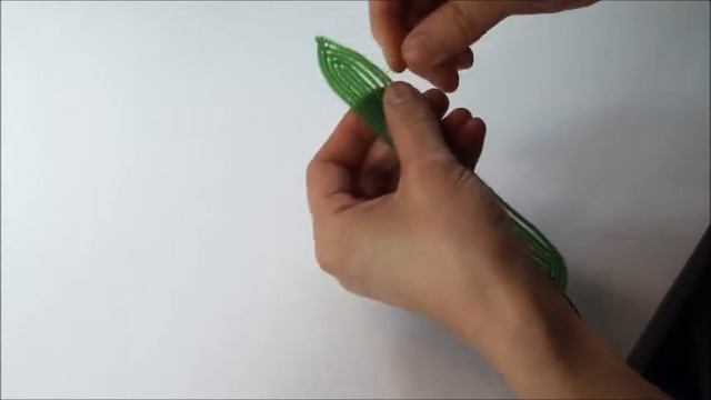 French beaded flowers: beaded lily - level: Intermediate смотреть онлайн