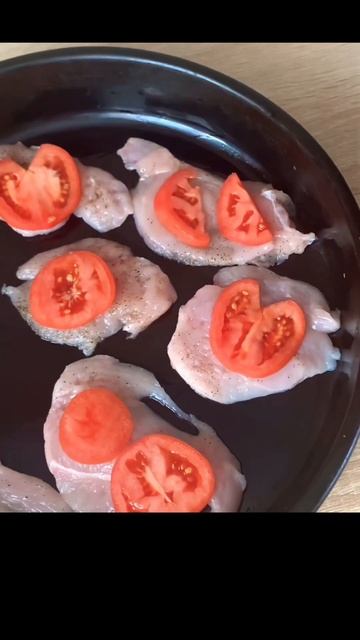 Простой и ОЧЕНЬ вкусный РЕЦЕПТ из КУРИНОЙ грудки 😋 смотреть онлайн