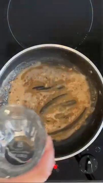 Курица в сливочно-чесночном соусе👩🍳🍗 смотреть онлайн