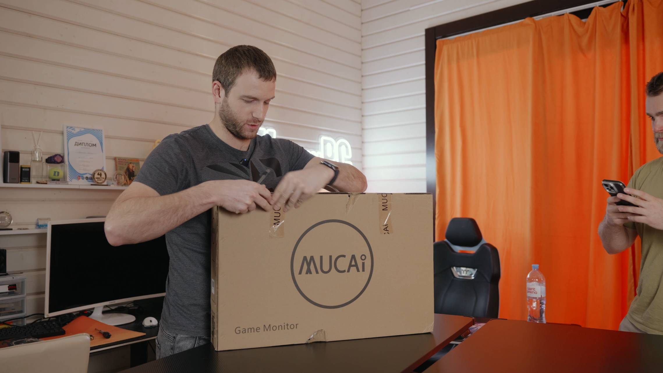 Самый дешевый 2K моник на OZON за 14000 рублей! смотреть онлайн