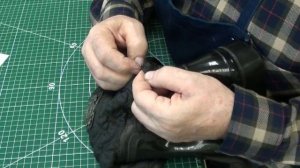 Как зашить задний  шов на сапожке? Показываю!