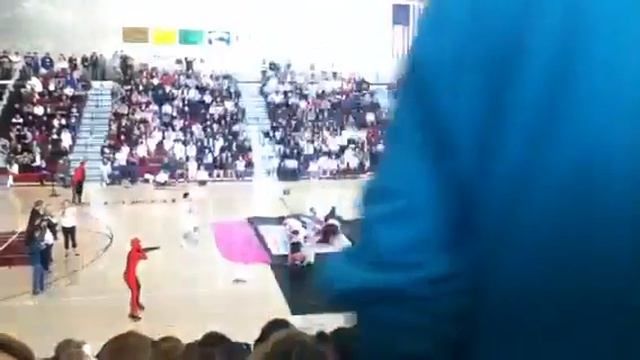 Shaving Cream Twister смотреть онлайн