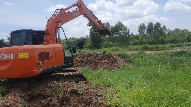 งานเล็กงานน้อยหัวหน้าจร๊ยไม่เคยเกี่ยงขอให้มีงานทำ HITACHI-ZX130-5G смотреть онлайн
