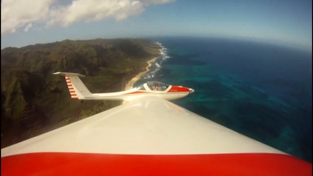 "ON THE RADAR" Jennifer takes Glider ride on the North Shore смотреть онлайн