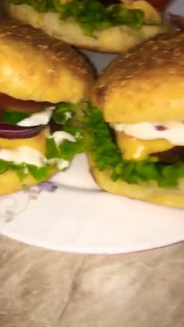 СОЧНЫЕ ЧИЗБУРГЕРЫ ЗА 30 МИНУТ 🔥🔥🔥 ХОТИТЕ РЕЦЕПТ??? смотреть онлайн