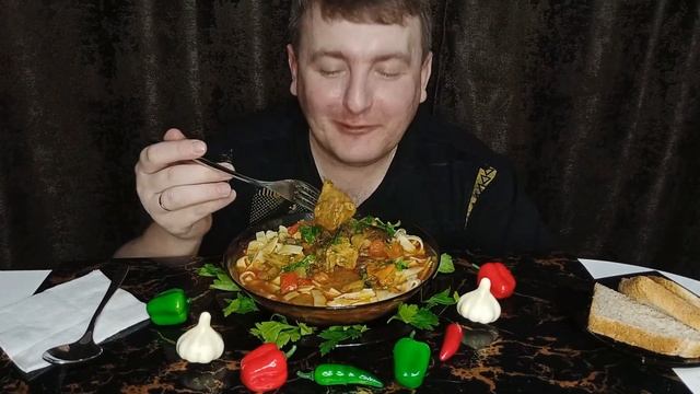МУКБАНГ ЛАГМАН/ВКУСНЕЙШИЙ ЛАГМАН ОБЖОР смотреть онлайн