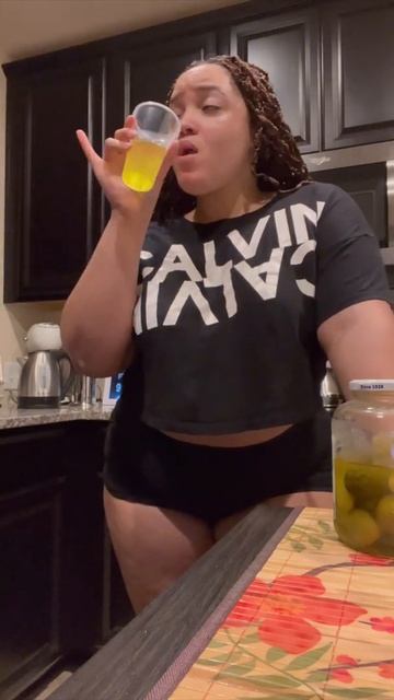 Anyone else LOVE pickles & pickle juice this much? #shorts смотреть онлайн