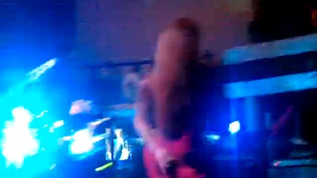 Nita Strauss And The Iron Maiden 