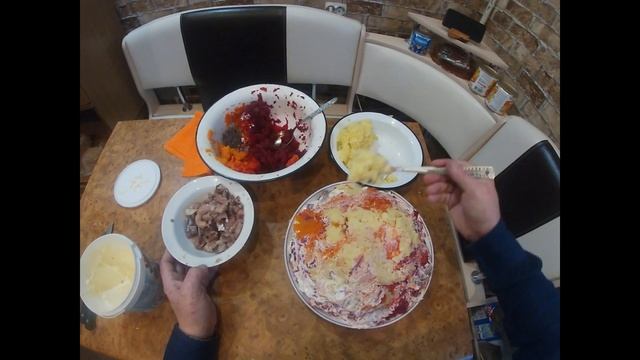 Новогоднее безумство.Селёдка под шубой. смотреть онлайн