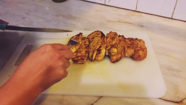 Homemade shawarma recipe | #easyshawarmarecipe | #shawerma | #labnese #tahinisauce #hummus смотреть онлайн