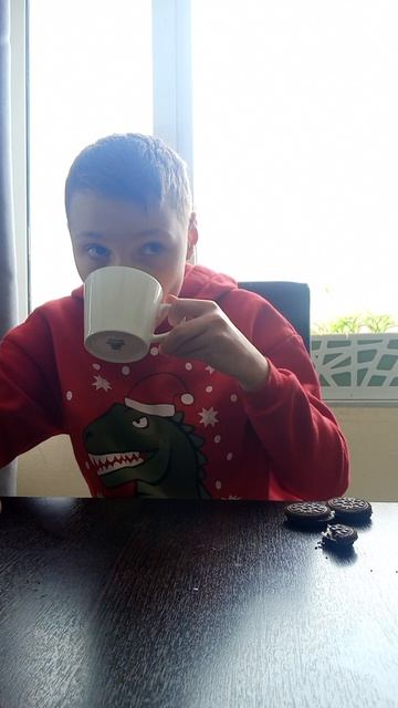 Асмр печеньки три-о с молочком смотреть онлайн