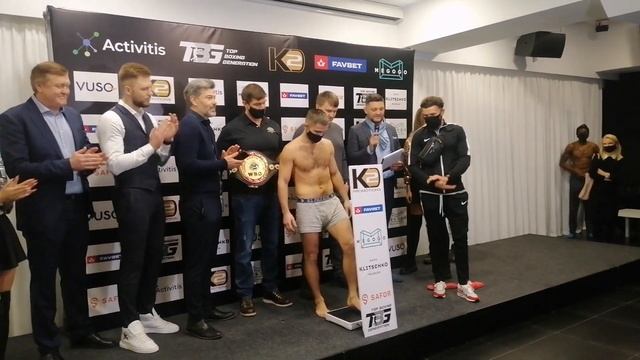 МИТРОФАНОВ vs БАЙФИЛД \взвешивание смотреть онлайн