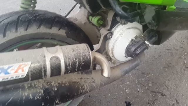 Yamaha Aerox, Exhaust LeoVince Handmade ZX-R, 50cc. смотреть онлайн