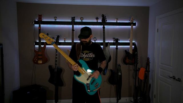 Danko Jones Bounce (Bass Cover) смотреть онлайн