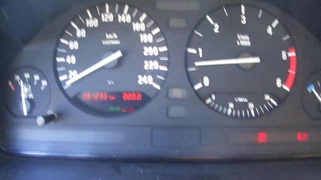 1er demarrage BMW 525 TDS apres changement joint PI смотреть онлайн
