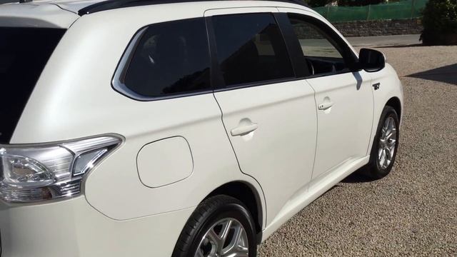 Mitsubishi Outlander PHEV GX4 Hybrid Automatic смотреть онлайн