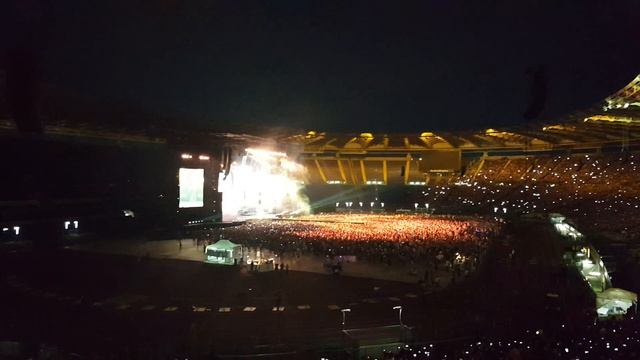 Tiziano Ferro - Sere Nere (Stadio olimpico Roma) смотреть онлайн