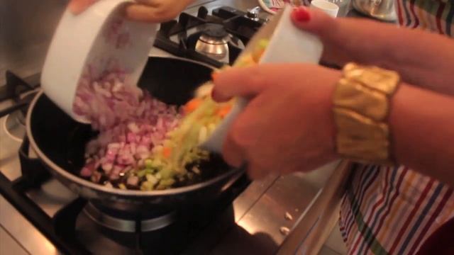 Caponata Recipe In a Sicilian Kitchen смотреть онлайн