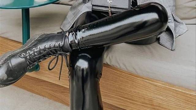 Девушки в Коже. Девушки в Леггинсах и Лосинах смотреть онлайн