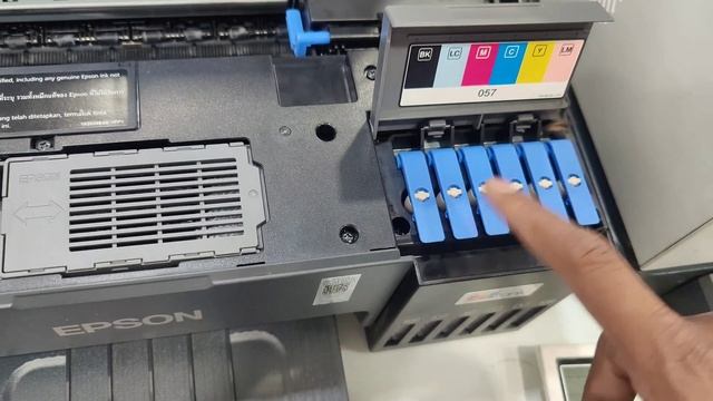 Epson L8050 printer ink problem 9 manth later смотреть онлайн
