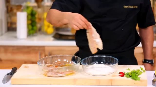 Limonlu Kırmızı Soğanlı ve Kişnişli Levrek Tarifi смотреть онлайн