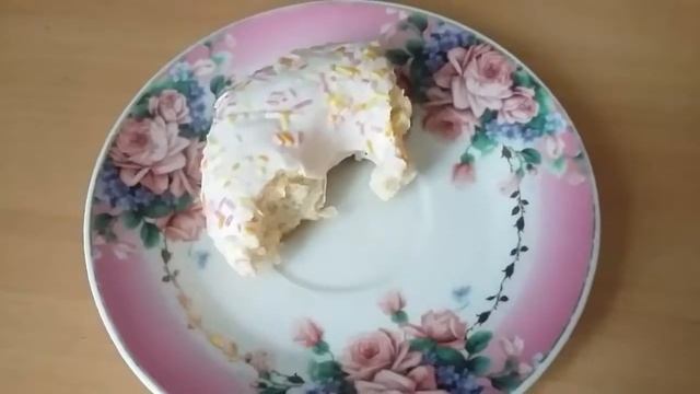 Прикольное поедание пончика или Пончик-капут смотреть онлайн