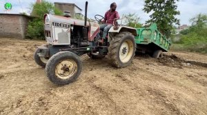 Безумный драйв: тракторы и грязь в эпичном противостоянии