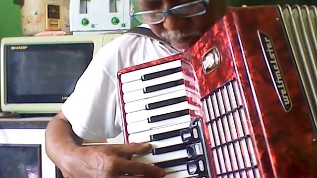 ลุงจุ่น แอคคอร์เดียน Accordion test 60 bass stella wood block reed смотреть онлайн