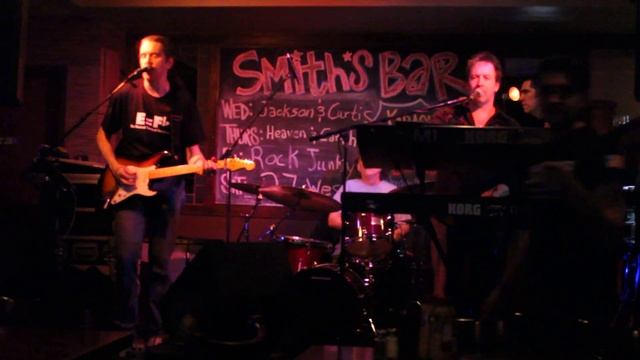 Could You Be Loved Bob Marley- 27 West LIVE at Smith's Bar NYC 1/12/13 смотреть онлайн