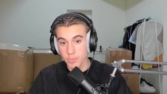 Comment ce Reseller de 16 ans Gagne 10,000€ /mois avec Vinted - Nathan Vialle смотреть онлайн
