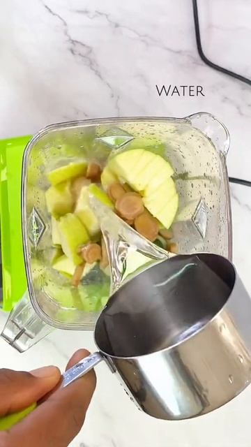 This Cucumber Juice is super easy to make and so refreshing. #shorts #youtubeshorts #healthyjuice смотреть онлайн
