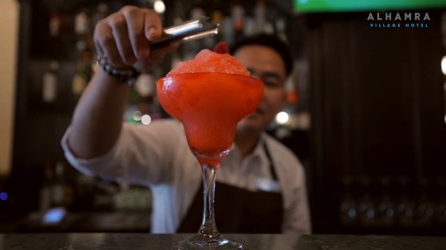 Al Hamra Village 4* смотреть онлайн