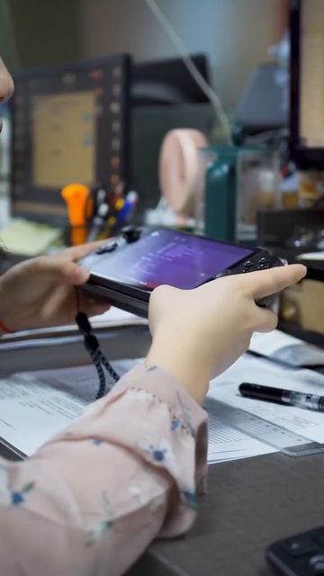 Новый убийца SteamDeck: GPD WIN 4 смотреть онлайн