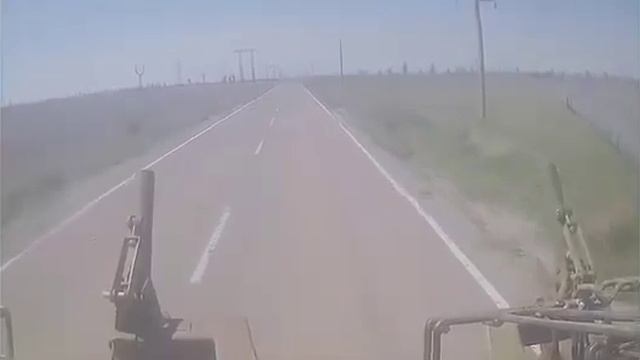 Russian "turtle" tank was attacked by 32 uavs and nearly 30 artillery shells and still survived. смотреть онлайн