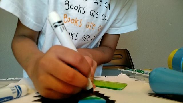 Crayola Mini Marker Sprayer смотреть онлайн