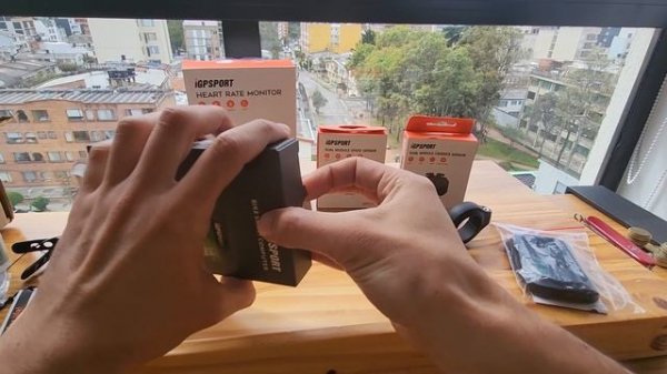 IGPSPORT BSC 300 - UNBOXING CYCLOCOMPUTER BUNCH