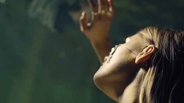 Jessica Shy - Oras Ir Vanduo смотреть онлайн