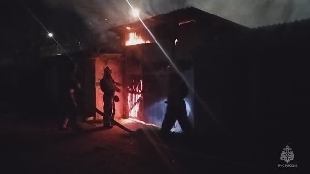 Подвал, автомобиль и бесхозные строения: где тушили пожары в Севастополе на выходных? смотреть онлайн