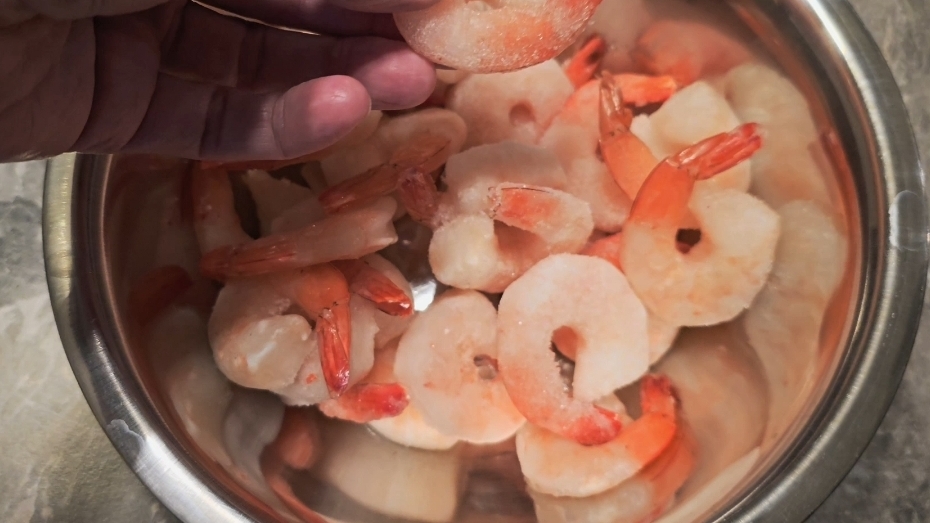 НЕЖНЕЙШИЕ креветки в сливочно-чесночном соусе с пармезаном. смотреть онлайн