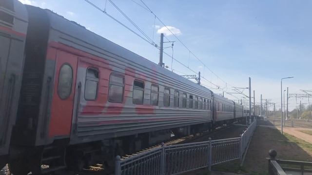🚇 Приветливый! ЭП2К с пассажирским поездом №105А, Санкт-Петербург — Оренбург. смотреть онлайн