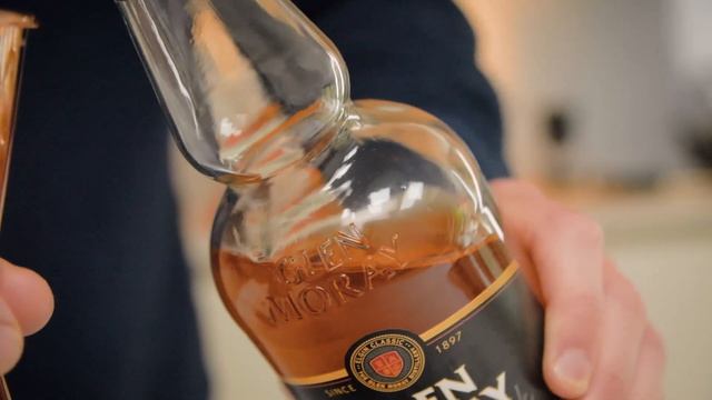 GLEN MORAY FIRED OAK OLD FASHIONED смотреть онлайн