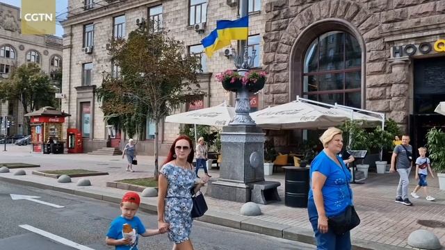 Kyiv displays destroyed tanks on Independence Day смотреть онлайн