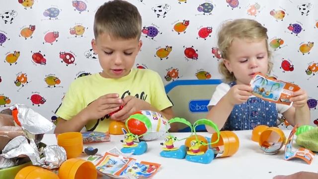 ШОК! Миньоны Открываем 6 больших Киндер Сюрпризрв! смотреть онлайн