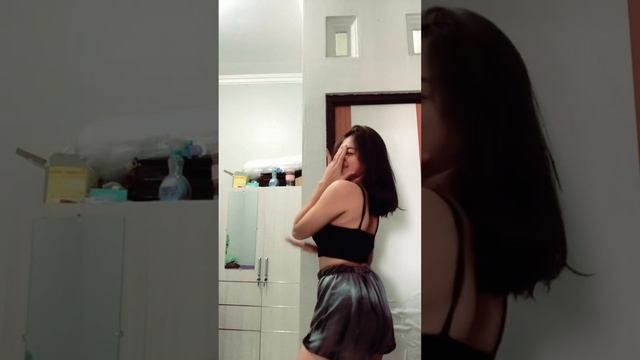 Viral Cewe Pakai Tanktop Joget Nungging - Yes Yes Yes Trend - Part 3