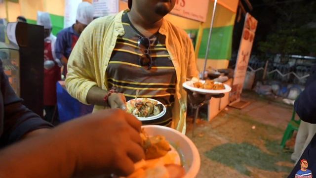 Arsalan বিরিয়ানি with @surajitsaha14 🔥| Kebab খেতে গিয়ে তর্ক | Bamboo Biryani | @SinfulFoodie смотреть онлайн