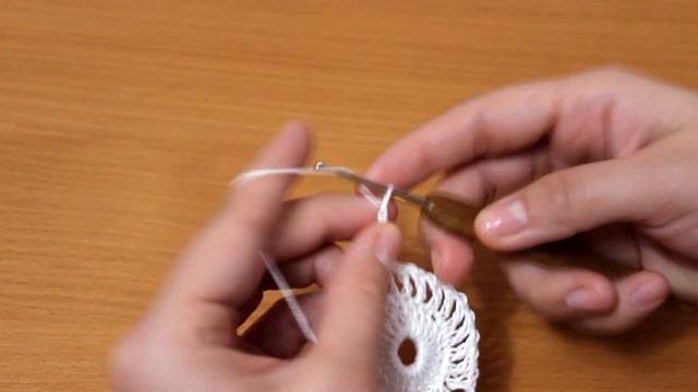 САЛФЕТКА С РОЗАМИ крючком 92 см (1 часть) Ряды 1-5 смотреть онлайн