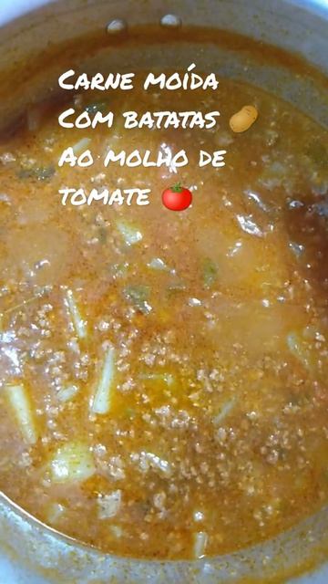 Carne moída com batatas 🥔 ao molho de tomate 🍅😋 #shorts смотреть онлайн