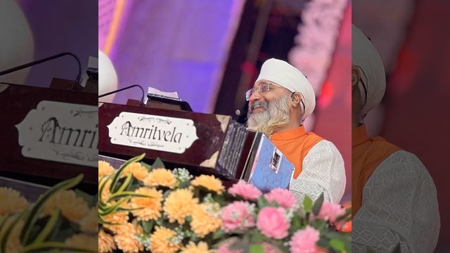 Shukar kara mere daata tera shukar kara (Amritvela trust rinku veer ji kirtan) смотреть онлайн