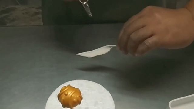 Simple Harry Potter theme cake (with wand, scarf, & quidditch fondant topper) @ArtCakes смотреть онлайн