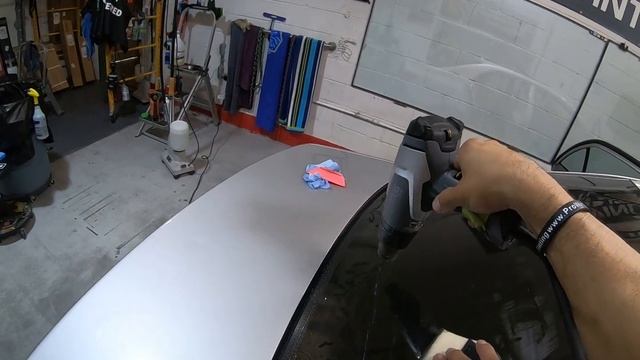 Shrinking a back window of Toyota Corolla смотреть онлайн